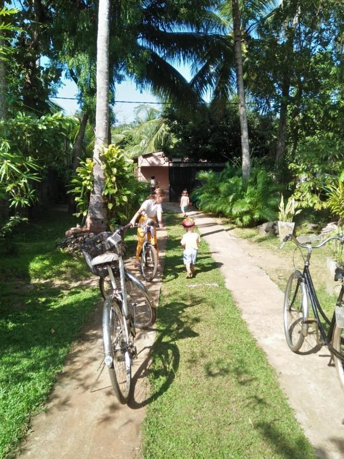 S P City Resort Anuradhapura Buitenkant foto