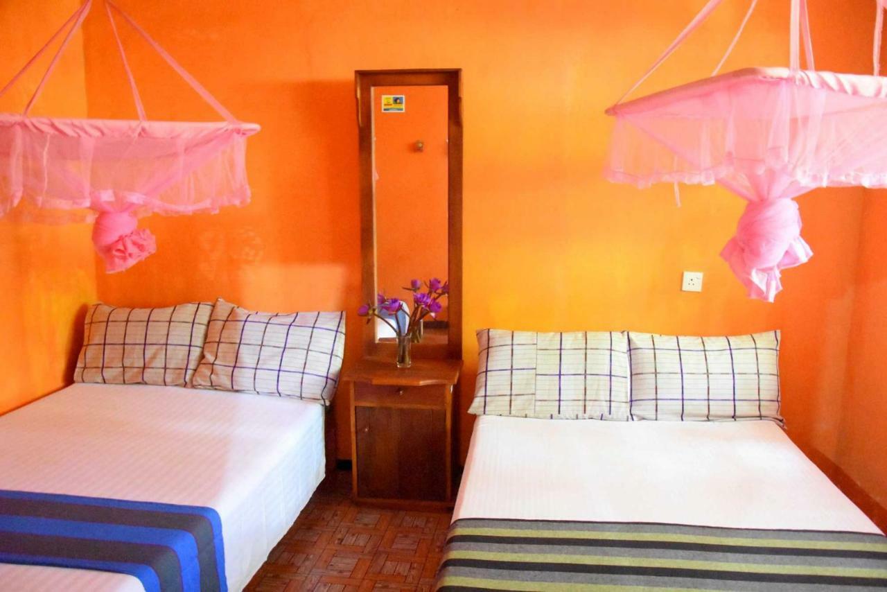 S P City Resort Anuradhapura Buitenkant foto